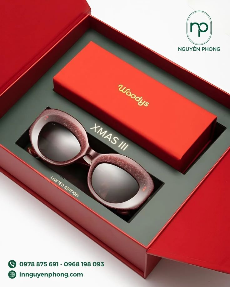 Mẫu hộp cánh bướm có cốt sang trọng đựng kính